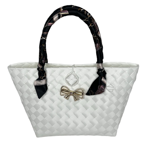Bayong Handcrafted Synthetic Dual Handle With Bow Pin Tote Handbag - Picture 2 of 11